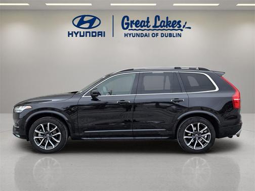 2016 Volvo XC90 T6 Momentum