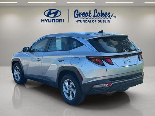 Shimmering Silver 2024 Hyundai TUCSON SE