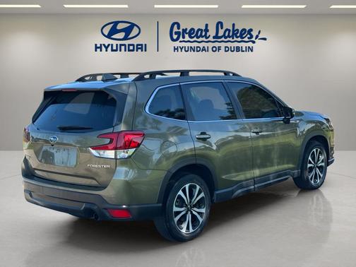 Autumn Green Metallic 2023 Subaru Forester Limited