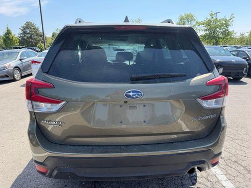 Autumn Green Metallic 2023 Subaru Forester Limited