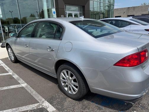 Quicksilver Metallic 2011 Buick Lucerne CX