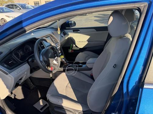 2018 Hyundai SONATA SE