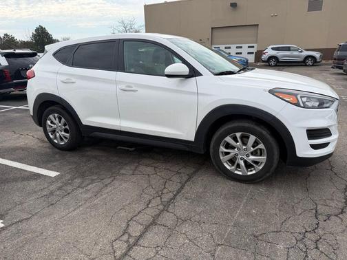 2019 Hyundai TUCSON SE