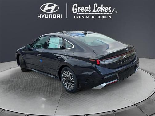 2025 Hyundai SONATA Hybrid Limited
