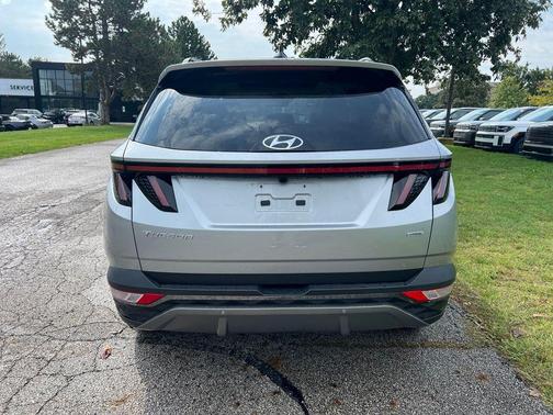 Shimmering Silver 2024 Hyundai TUCSON Limited