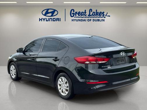 Phantom Black 2018 Hyundai ELANTRA SE