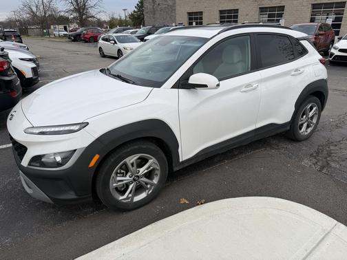 2023 Hyundai KONA SEL