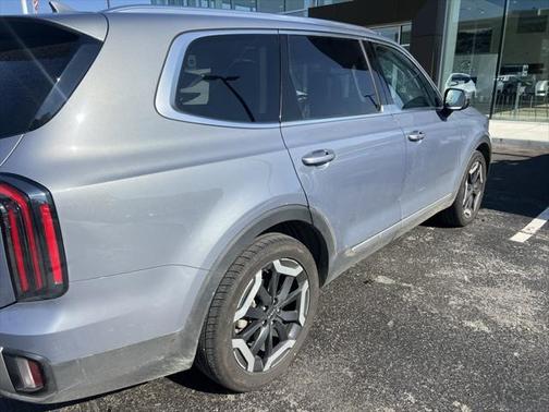 2023 Kia Telluride EX