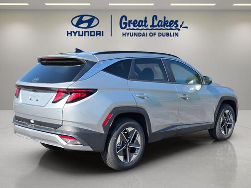 Shimmering Silver 2026 Hyundai TUCSON SEL