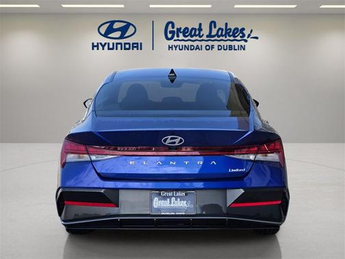 2025 Hyundai ELANTRA Limited