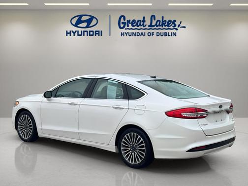 White Platinum 2017 Ford Fusion SE