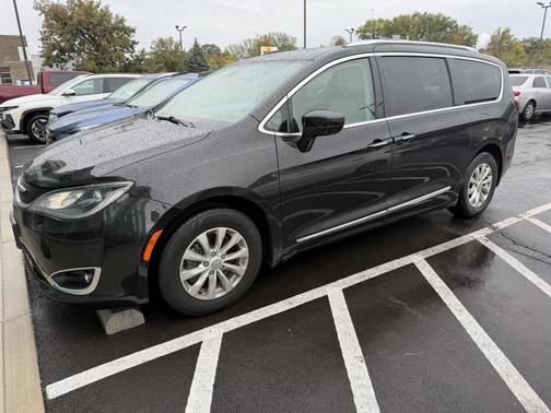 2018 Chrysler Pacifica Touring-L Plus