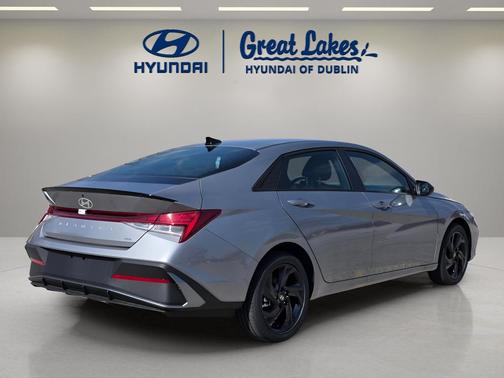 Fluid Metal 2026 Hyundai ELANTRA HEV SEL Sport