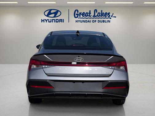 Fluid Metal 2026 Hyundai ELANTRA HEV SEL Sport