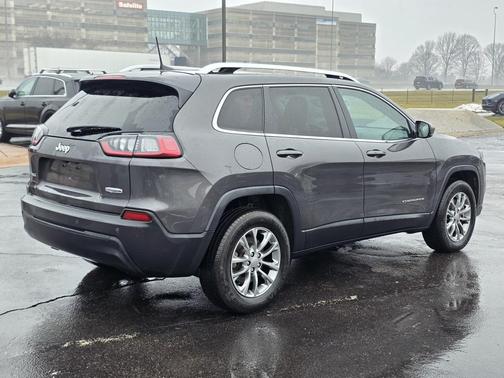 2021 Jeep Cherokee Latitude Plus