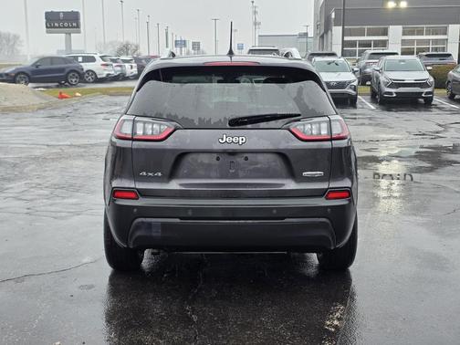 2021 Jeep Cherokee Latitude Plus