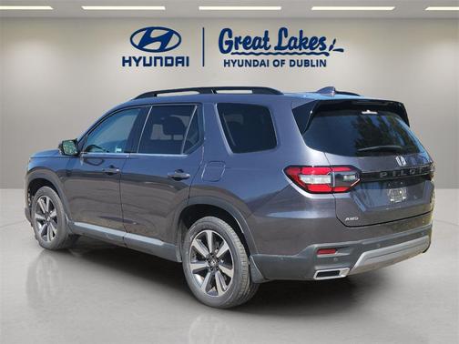 2023 Honda Pilot Touring 8-Passenger