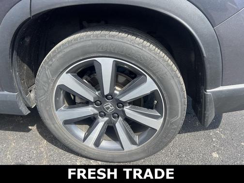 2023 Honda Pilot Touring 8-Passenger