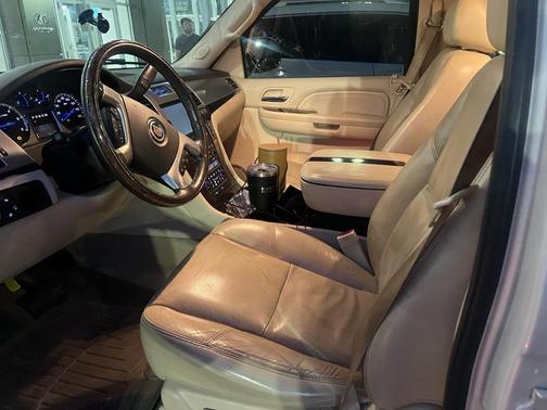 2007 Cadillac Escalade Base