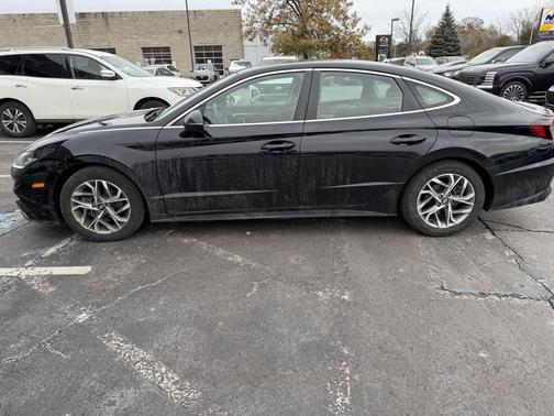 2023 Hyundai SONATA SEL