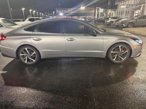 2021 Hyundai SONATA SEL Plus