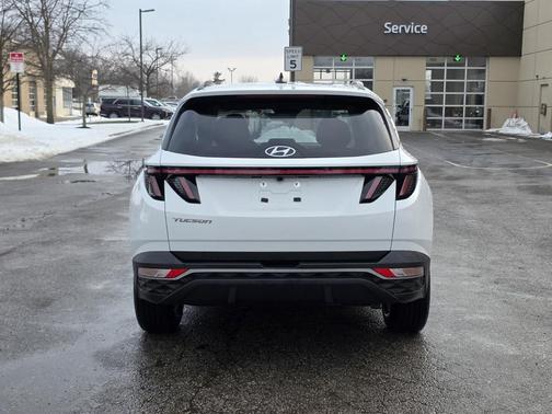 2023 Hyundai TUCSON SEL