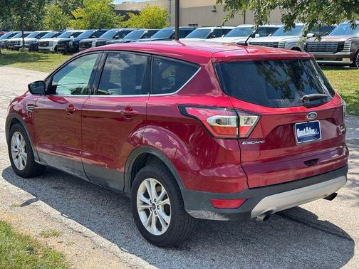 Ruby Red Metallic Tinted Clearcoat 2017 Ford Escape SE