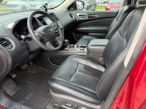 2014 Nissan Pathfinder SL