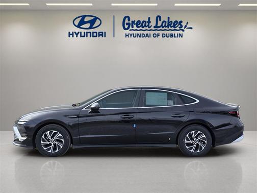 2026 Hyundai SONATA Hybrid Base