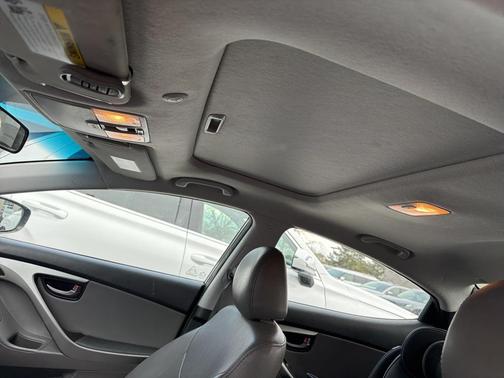 2013 Hyundai ELANTRA Limited