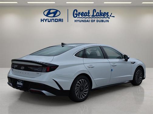 2025 Hyundai SONATA Hybrid SE