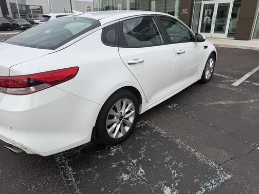 2018 Kia Optima LX