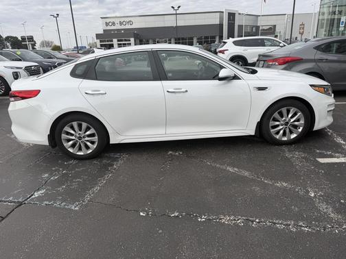 2018 Kia Optima LX