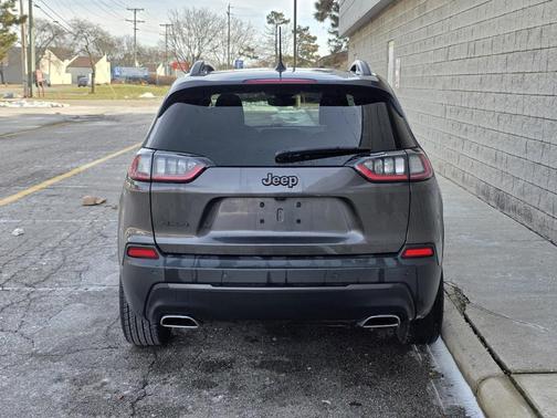 2021 Jeep Cherokee Latitude Lux