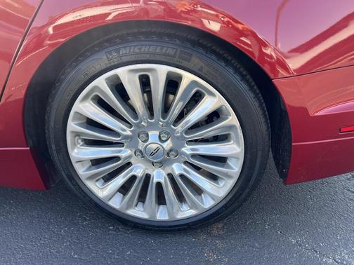 2016 Lincoln MKZ Base
