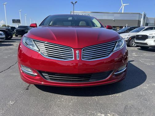 2016 Lincoln MKZ Base