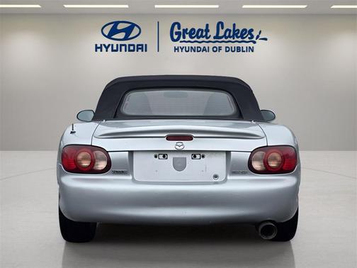2005 Mazda MX-5 Miata LS