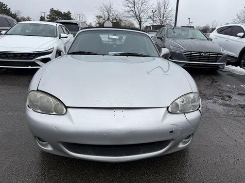 2005 Mazda MX-5 Miata LS