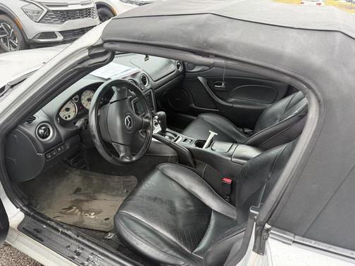 2005 Mazda MX-5 Miata LS