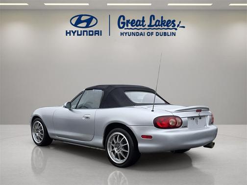 2005 Mazda MX-5 Miata LS