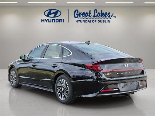 2022 Hyundai SONATA Hybrid Limited