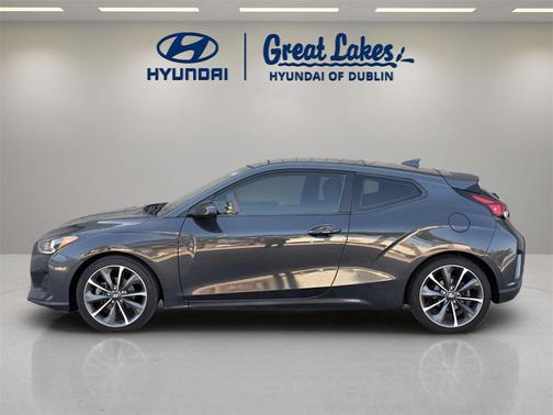 2019 Hyundai Veloster 2