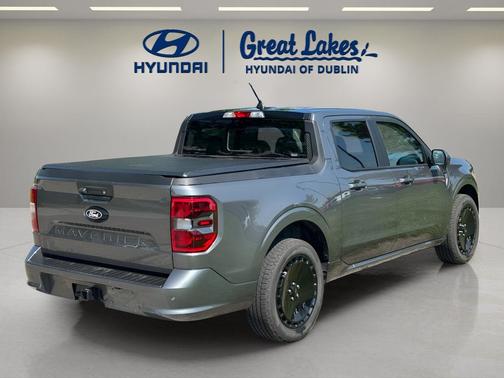 Carbonized Gray Metallic 2025 Ford Maverick Lobo