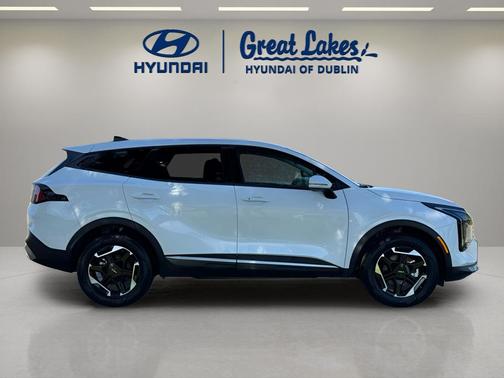 Snow White Pearl 2026 Kia Sportage SX Turbo