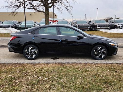 2026 Hyundai ELANTRA HEV Limited