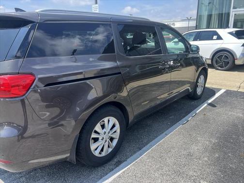 2017 Kia Sedona LX