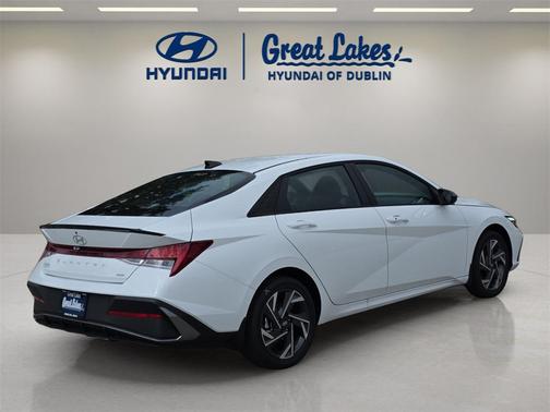 2025 Hyundai ELANTRA HEV SEL Sport