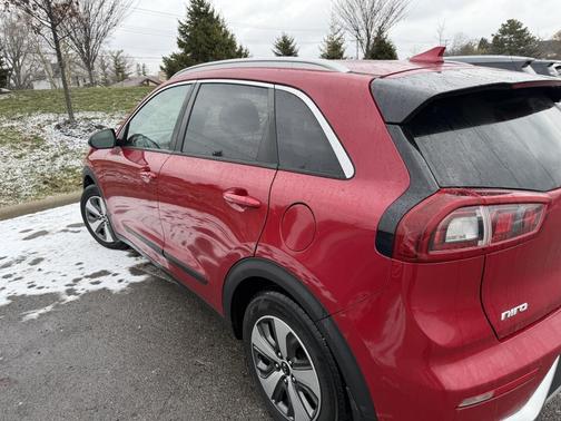 2018 Kia Niro LX