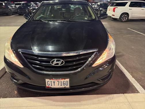 2012 Hyundai SONATA GLS