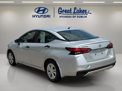 Brilliant Silver Metallic 2020 Nissan Versa 1.6 S